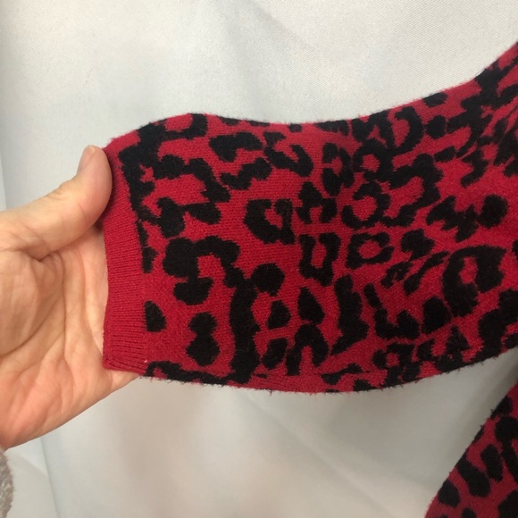 Tahari Vibrant Red and Black Animal Print Sweater - Picture 3 of 8